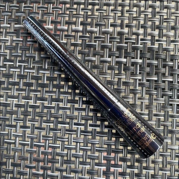 Touch in Sol & Gerard Cosmetics - Picture 7 of 10